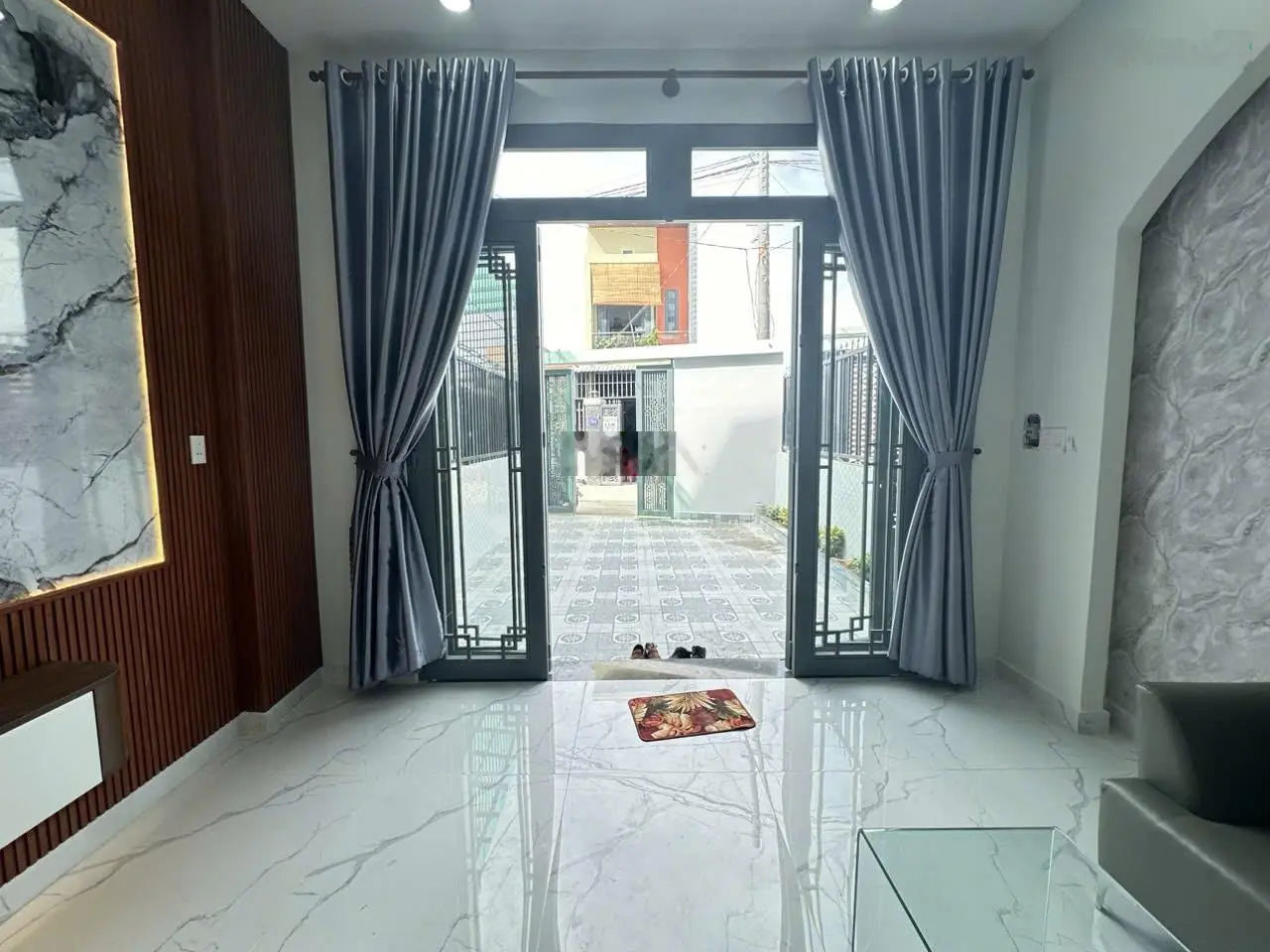 Bán nhà hẻm xe hơi khu công nghiệp Cầu Tràm, sổ hồng chính chủ. LH: 0776 790 ***