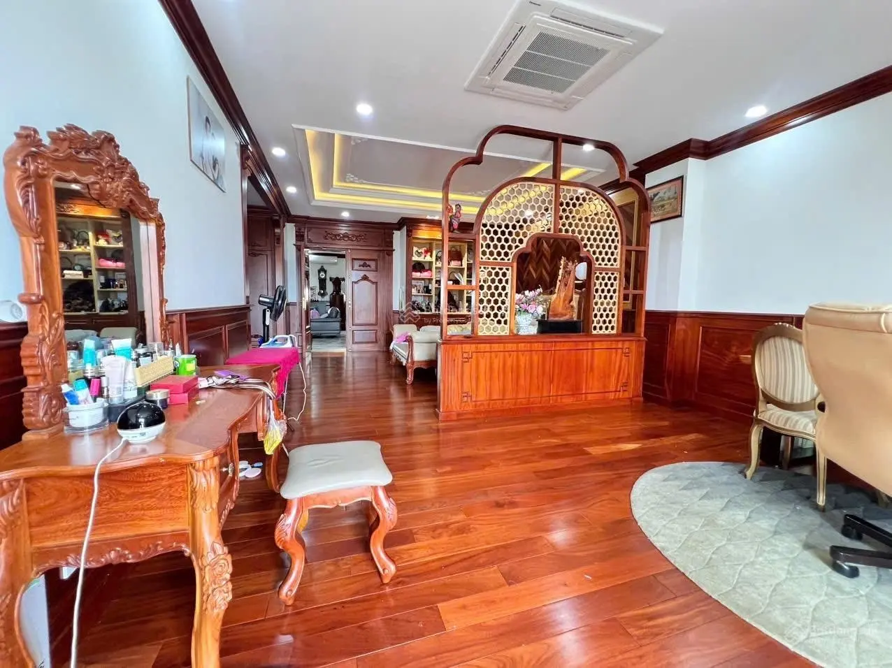 Nhà 5 tầng lô góc 2 mặt tiền kinh doanh KĐT Vạn Phúc CiTy, 147m2, ngang 7m, giá chỉ 36 tỷ TL.