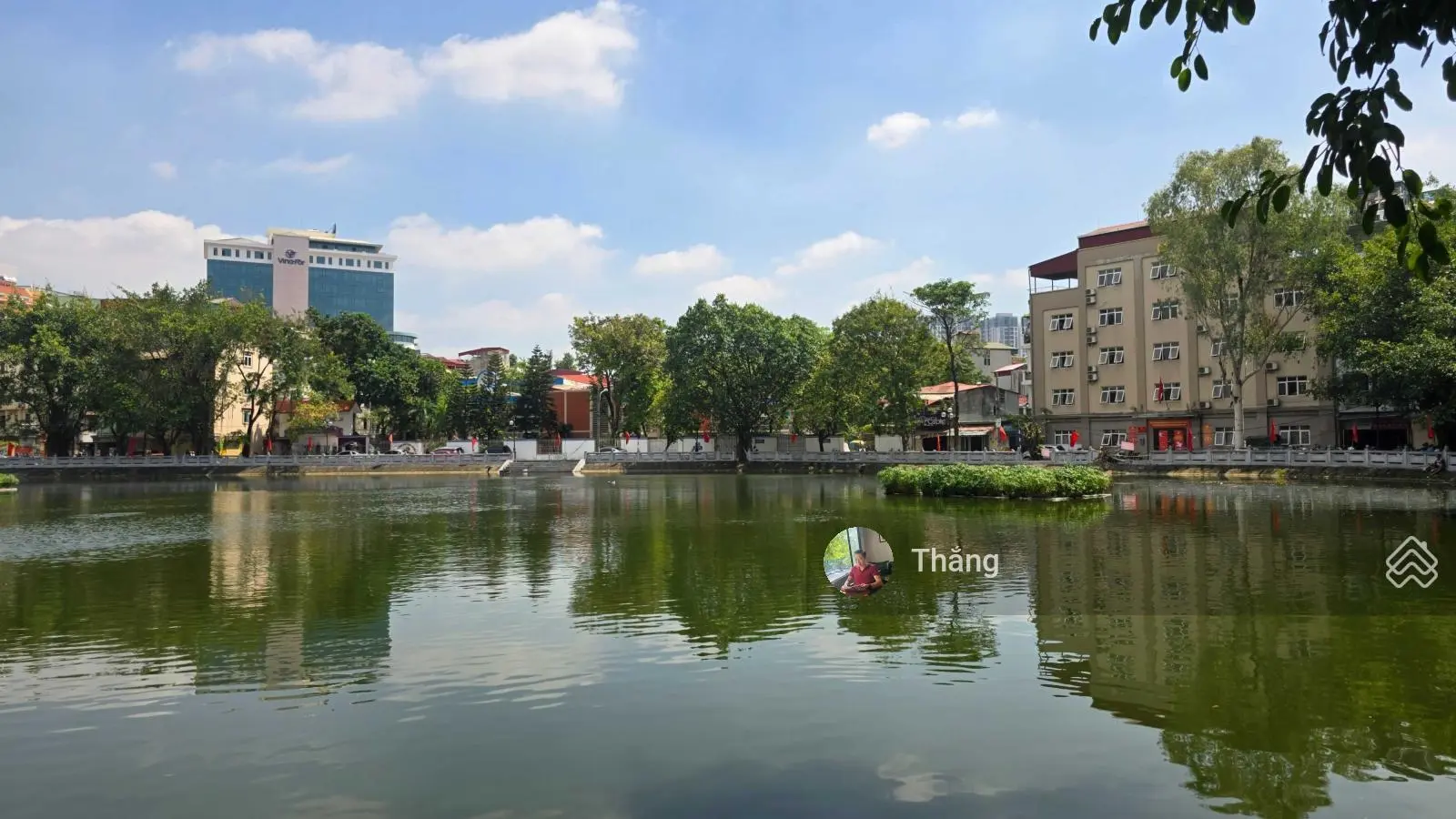 Mặt phố (mặt hồ) Hương Viên Quận HBT sổ đỏ 44m2 x mặt tiền = mặt hậu = 4.7m- chốt 19.3 tỷ - Xây Đẹp