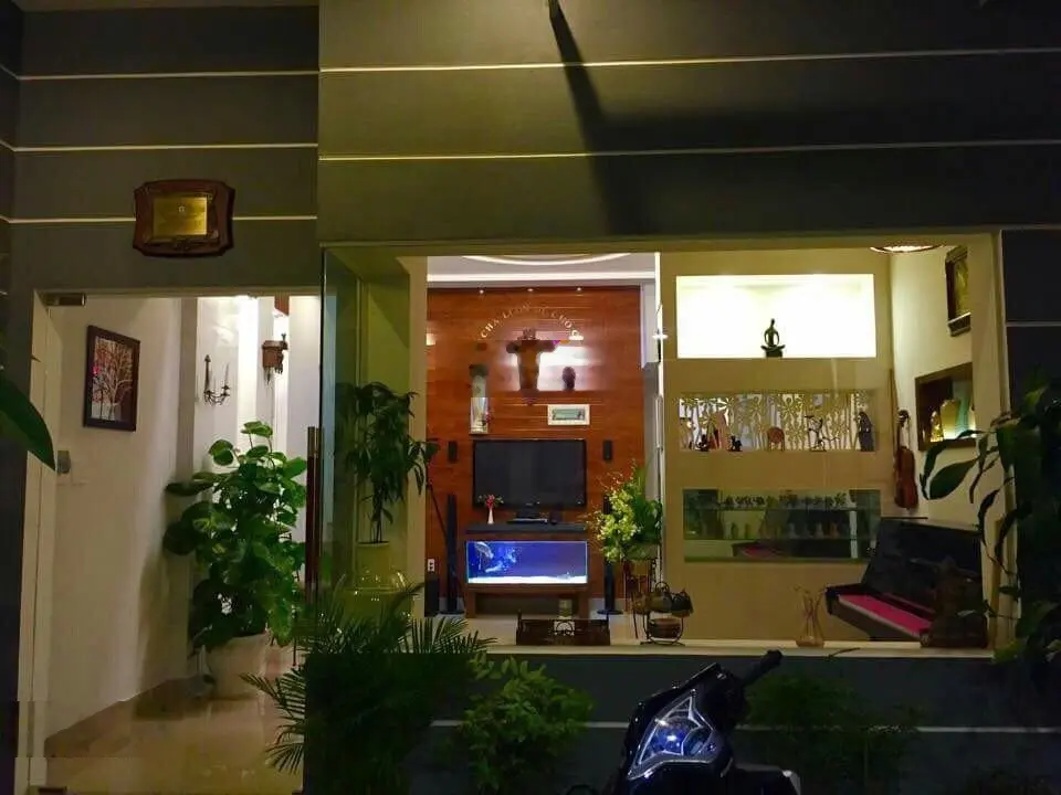 Idol Nhà 3 tầng, Kiệt 6M Ông Ích Khiêm, Oto tránh nhau, full nội thất, thiết kế hiện đại. + Vị