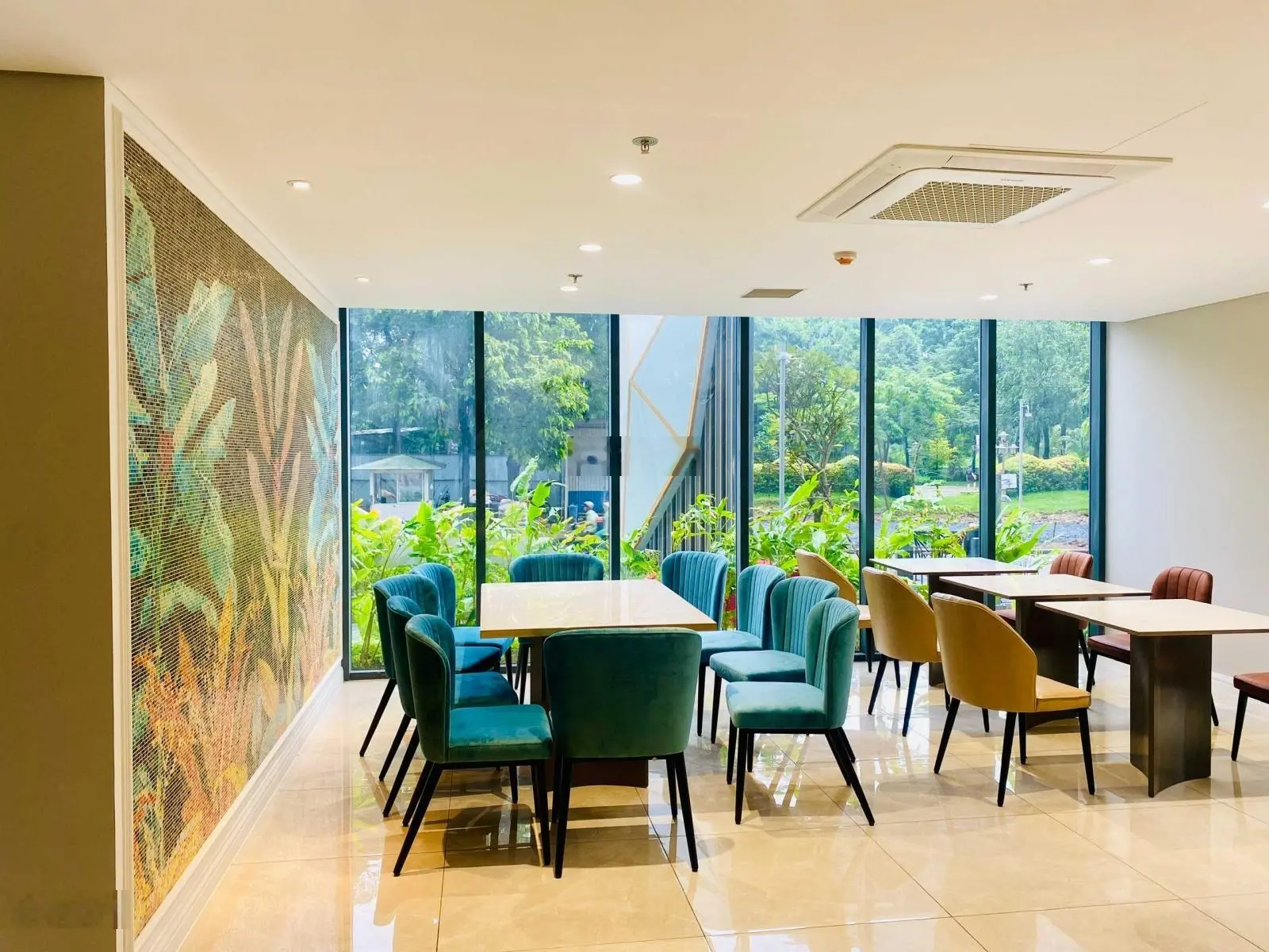 Căn hộ Centery 2PN (96m2) view hồ bơi - Giá tốt nhất CĐT - CK 17% - Xem nhà sẵn khoá 24/24