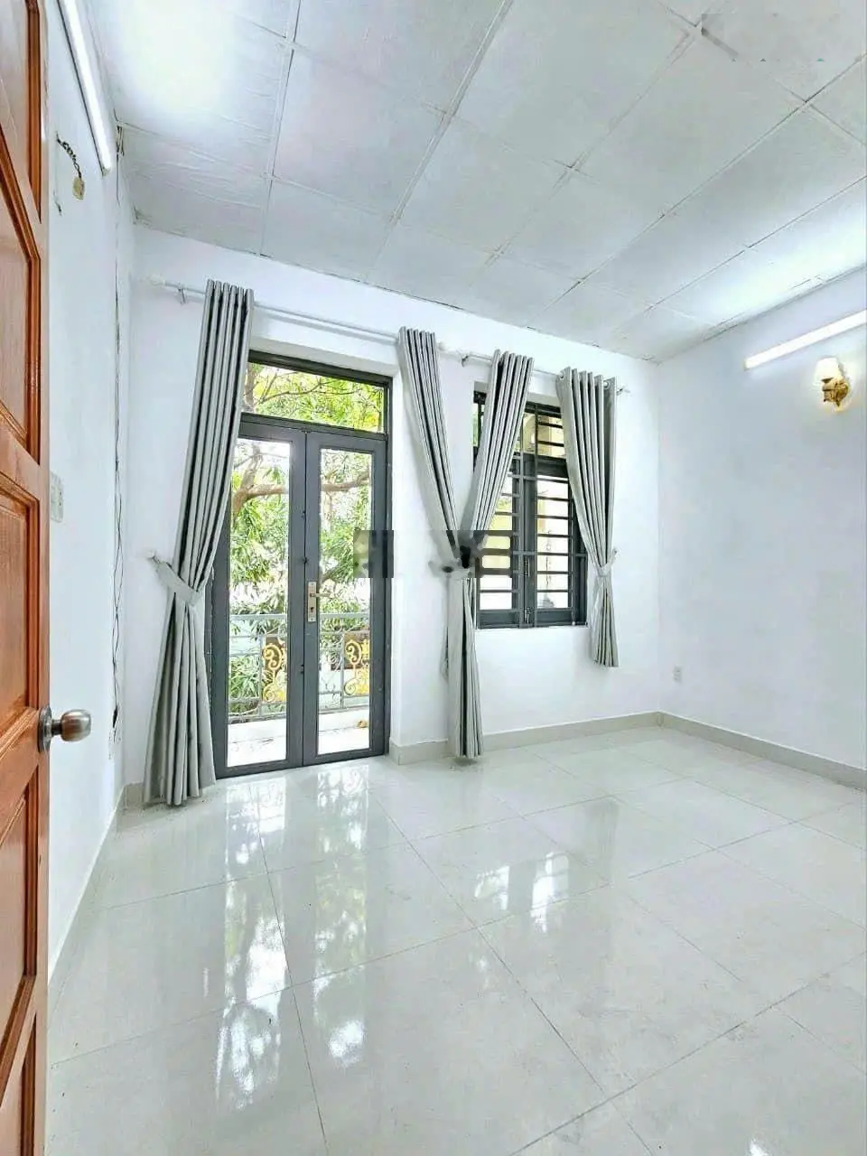 Siêu phẩm 3.99 tỷ, nhà 4x21.5m, 2 tầng. Sổ hồng riêng biệt. Hẻm 1886 HTP - TT Nhà Bè. Có 3PN