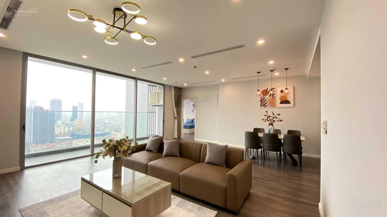 Bán căn góc 3 pn 85m2 tầng thoáng, hướng ĐN, sổ đỏ tại Imperia Garden 203 Nguyễn Huy Tưởng