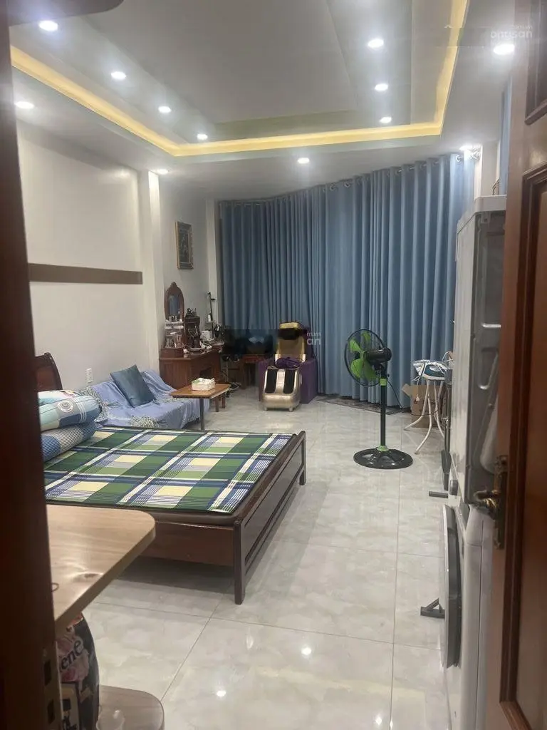 Nguyễn Trọng Tuyển, giáp Phú Nhuận, gần sân bay, khu vip, hẻm xe hơi, 2 tầng, 70m2, giá 8,89 tỷ
