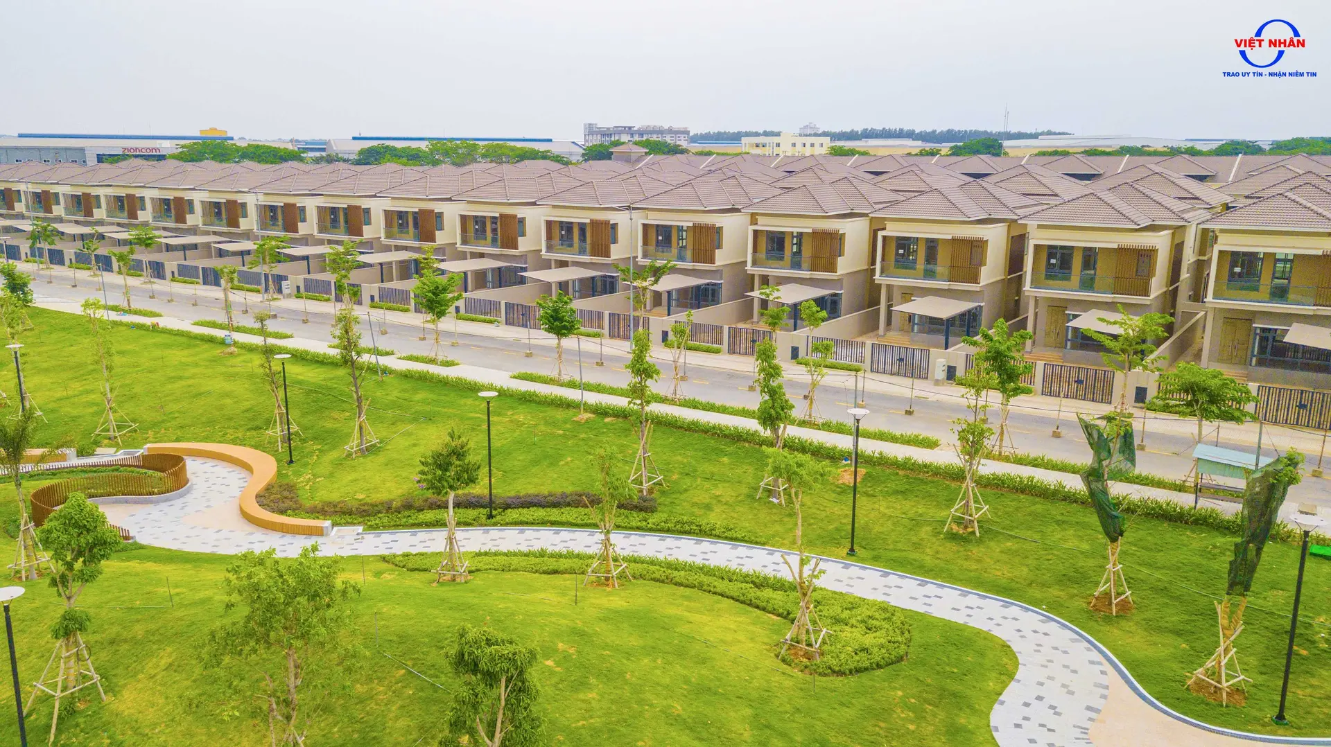 Vsip mở bán biệt thự 250m2, Shophouse 168m2 chỉ từ 21tr/m2 tại thành phố mới Bình Dương
