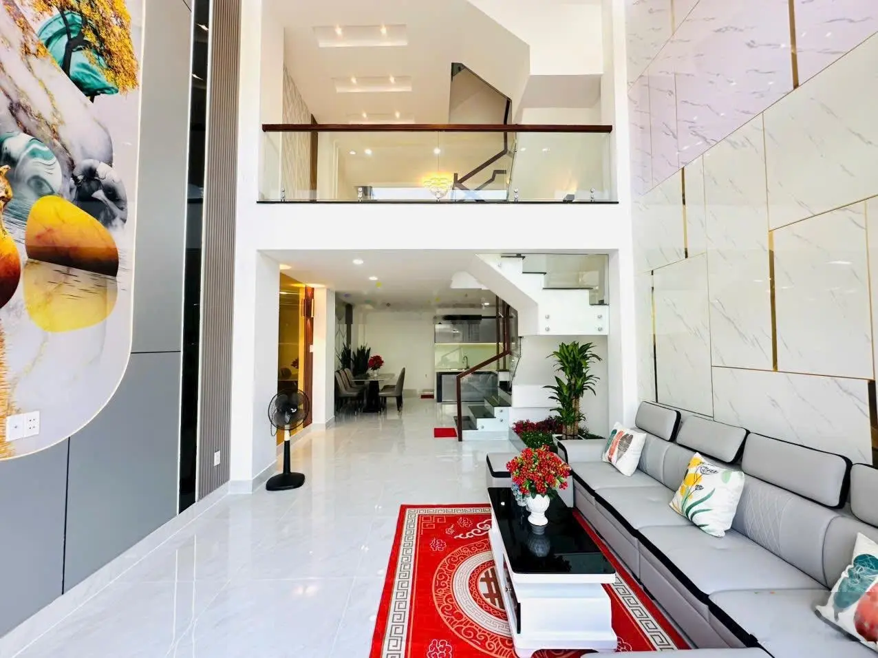 Bán nhà 4.5m x 14m 1 trệt 1 lửng 3 lầu full nội thất hẻm 6m chỉ sau nhà mặt tiền đường Hà Huy Giáp