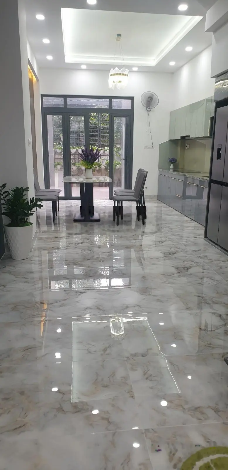Nhà đẹp Hiệp Bình Chánh, 4 tầng, 110m2 (4x27m), hẻm oto tránh, sổ hồng riêng, 8.8 t.y