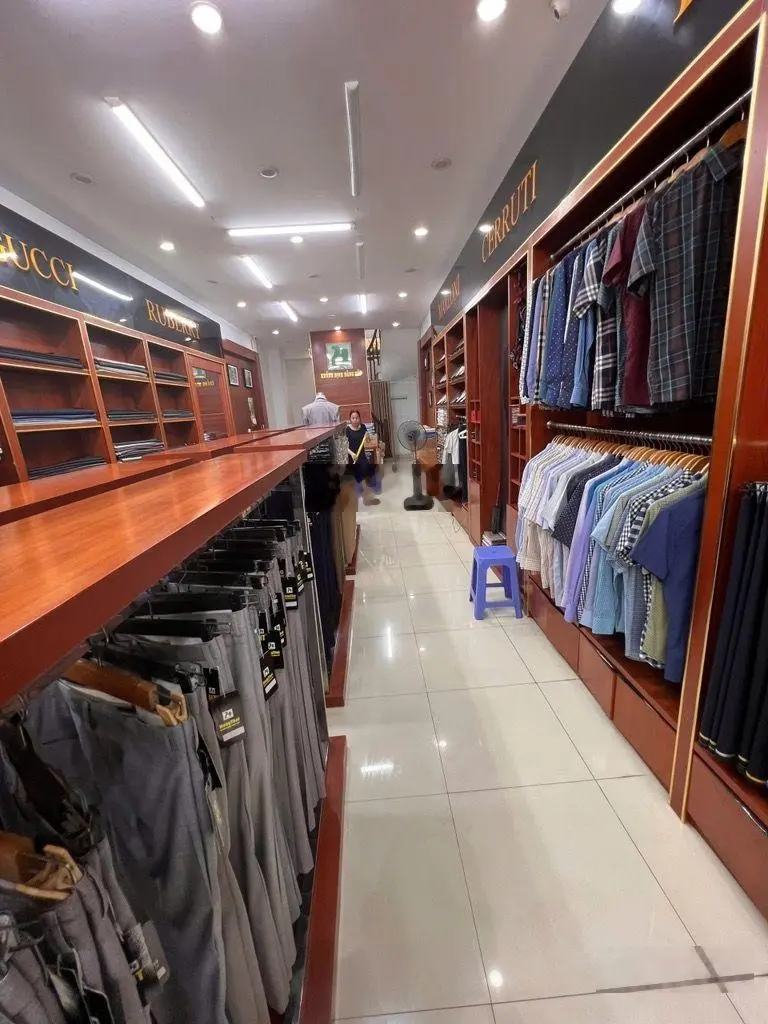 Mặt phố chợ Hà Đông- kinh doanh sầm uất. DT: 60m2* mt 4.5m * 5tầng. Vị trí mặt chợ, kinh doanh đỉnh