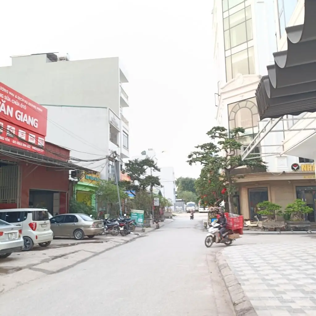 Bán NR 85m2 tại Thị trấn Văn Giang, 14 tỷ, view đẹp, nhiều tiện ích