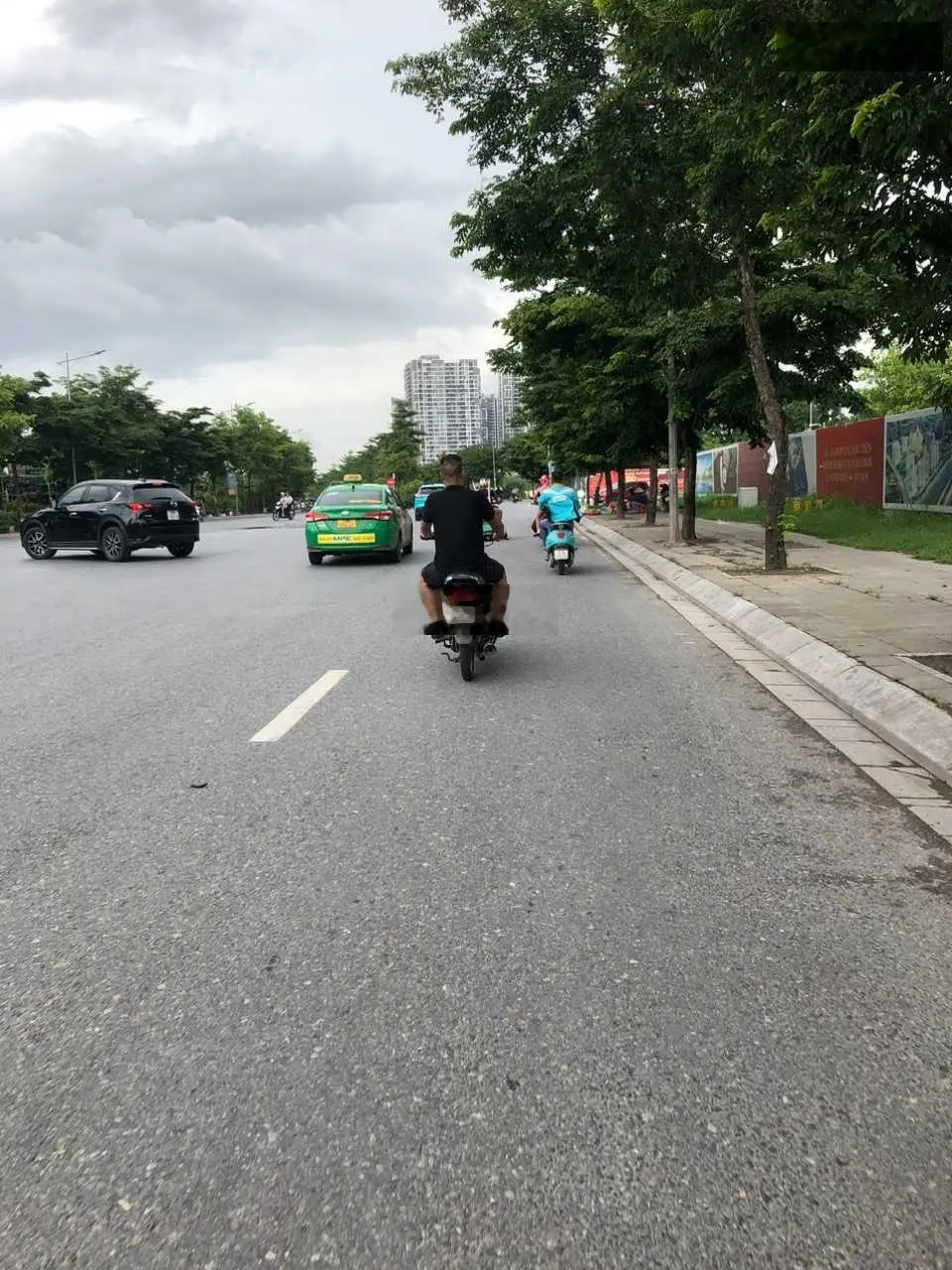 Bán gấp đất đẹp Đa Tốn Gia Lâm Hà Nội giá đầu tư ngõ thông ô tô DT 115m2 giá 5,6 tỷ LH 0988 009 ***