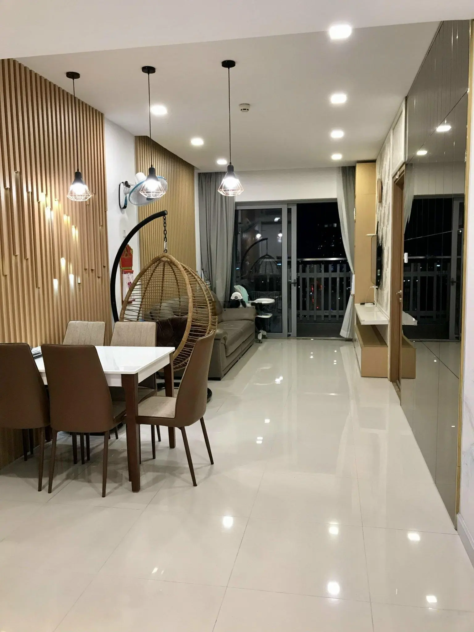Bán căn hộ cao cấp quận 10. Căn góc full nội thất 78m2 2PN 2WC giá 4,830tỷ, tầng thấp. 0918 141 ***