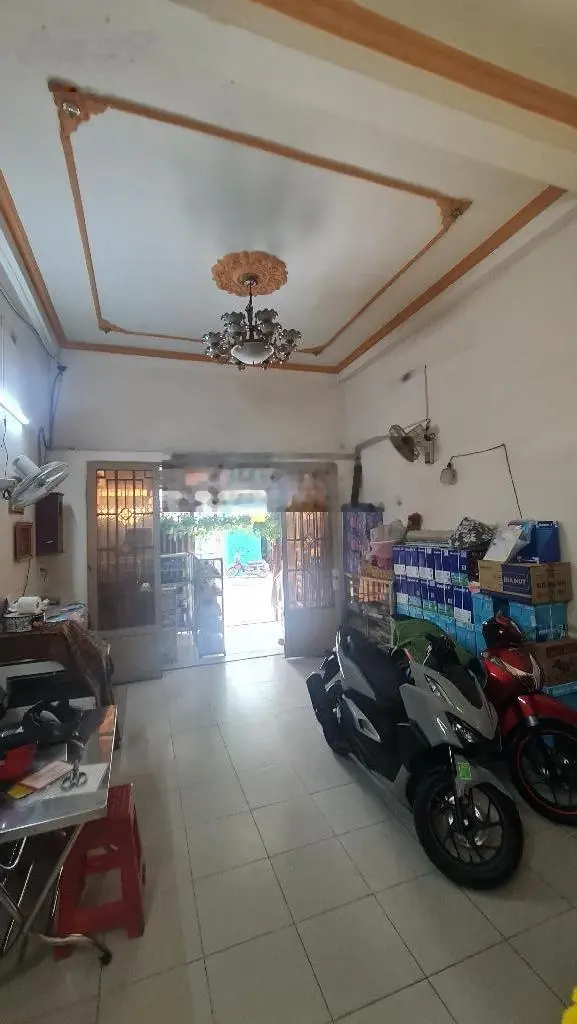 Nhà 4 tầng 4,2x21m mặt tiền phố ẩm thực cư xá Phú lâm B ngộp bank bán rẻ