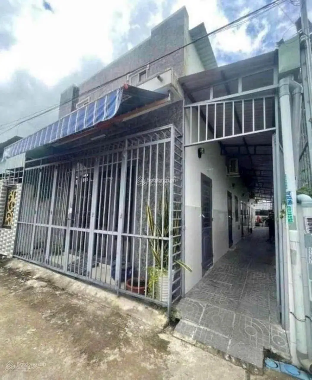 Bán dãy trọ 10 phòng giá 3ty1/đường Trịnh Như Khuê ngay chợ Bình Chánh