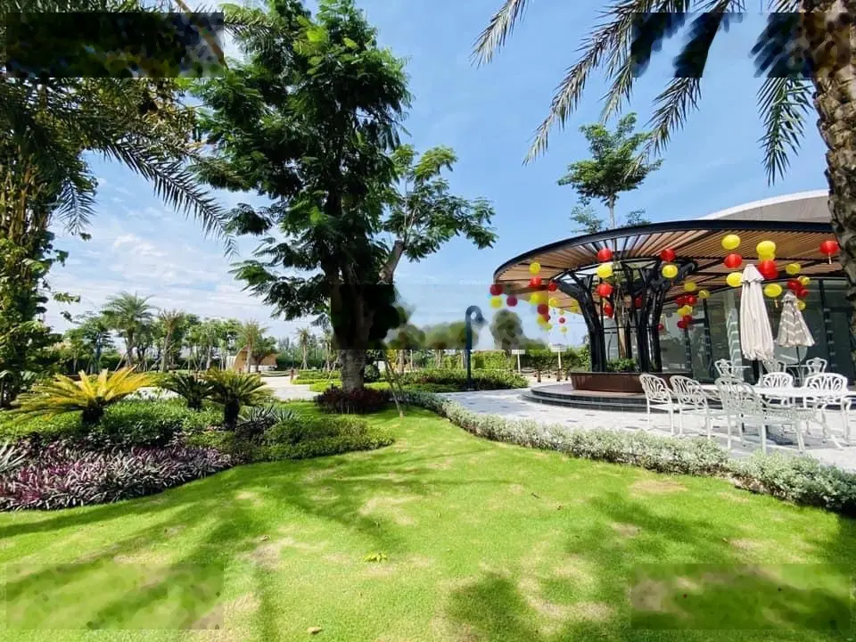 Villa song lập Verosa Park, DT 17x14m, nhà thô sân vườn rộng, đường 20m, sổ hồng sẵn, giá 28 tỷ