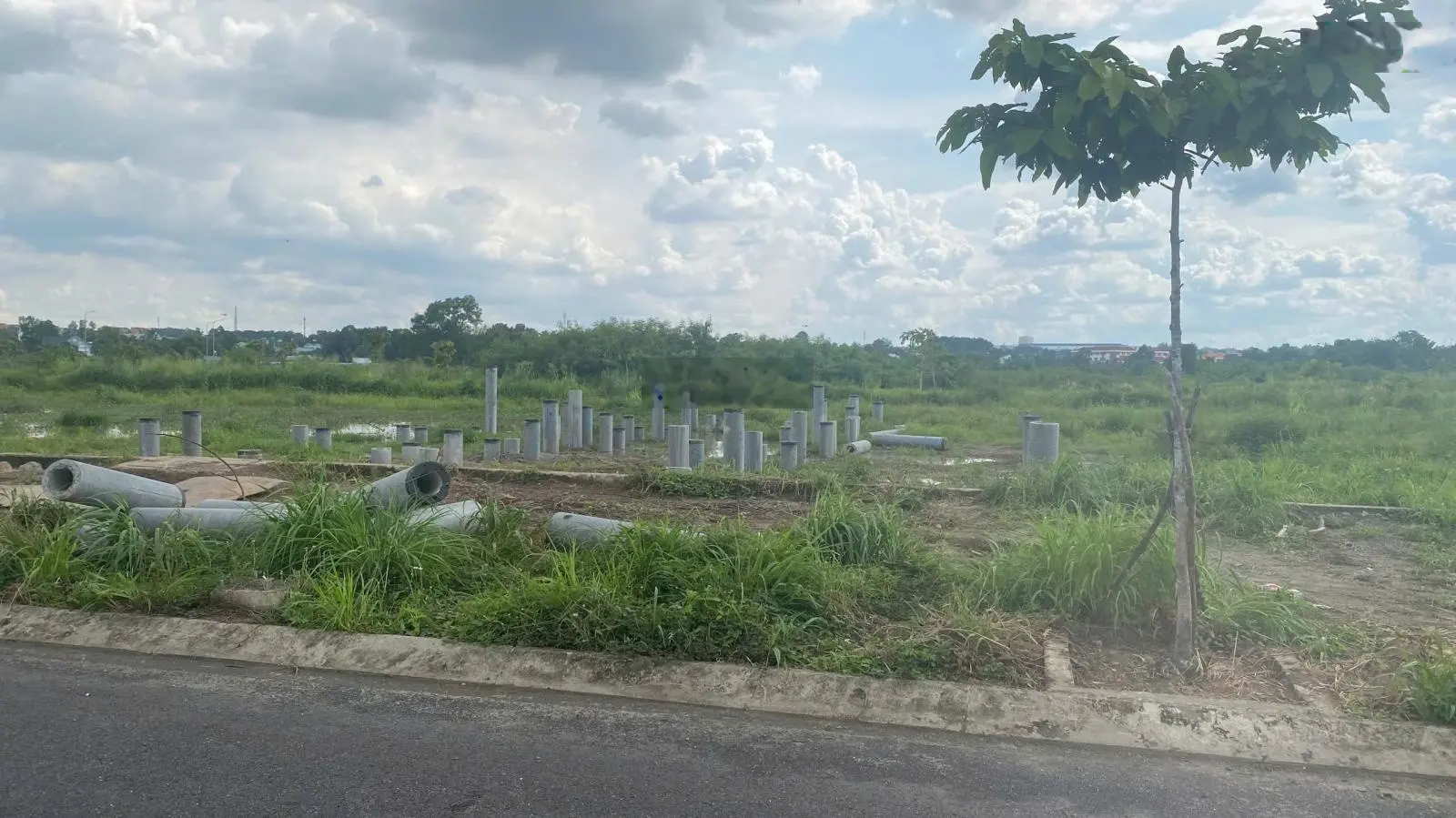 Cần bán mặt tiền trục chính D7 khu đô thị Đông Bình Dương, giá thỏa thuận