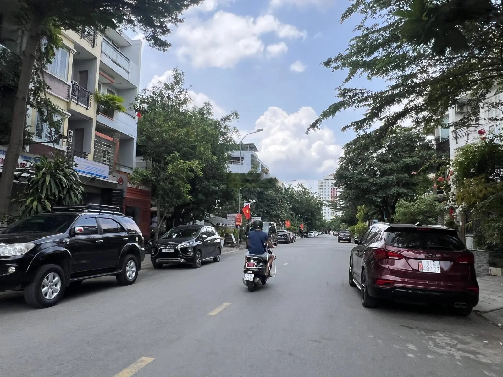 Chỉ 17.9 tỷ còn bớt. Bán nhà 4 tầng full nội thất cao cấp mặt tiền Bùi Tá Hán, An Phú, Quận 2