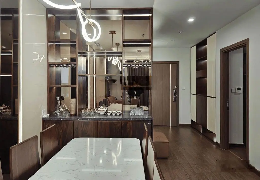 Chính chủ bán căn 3 ngủ 2VS 95m2 view nội khu siêu đẹp, sẵn sổ đỏ 4tỷ75