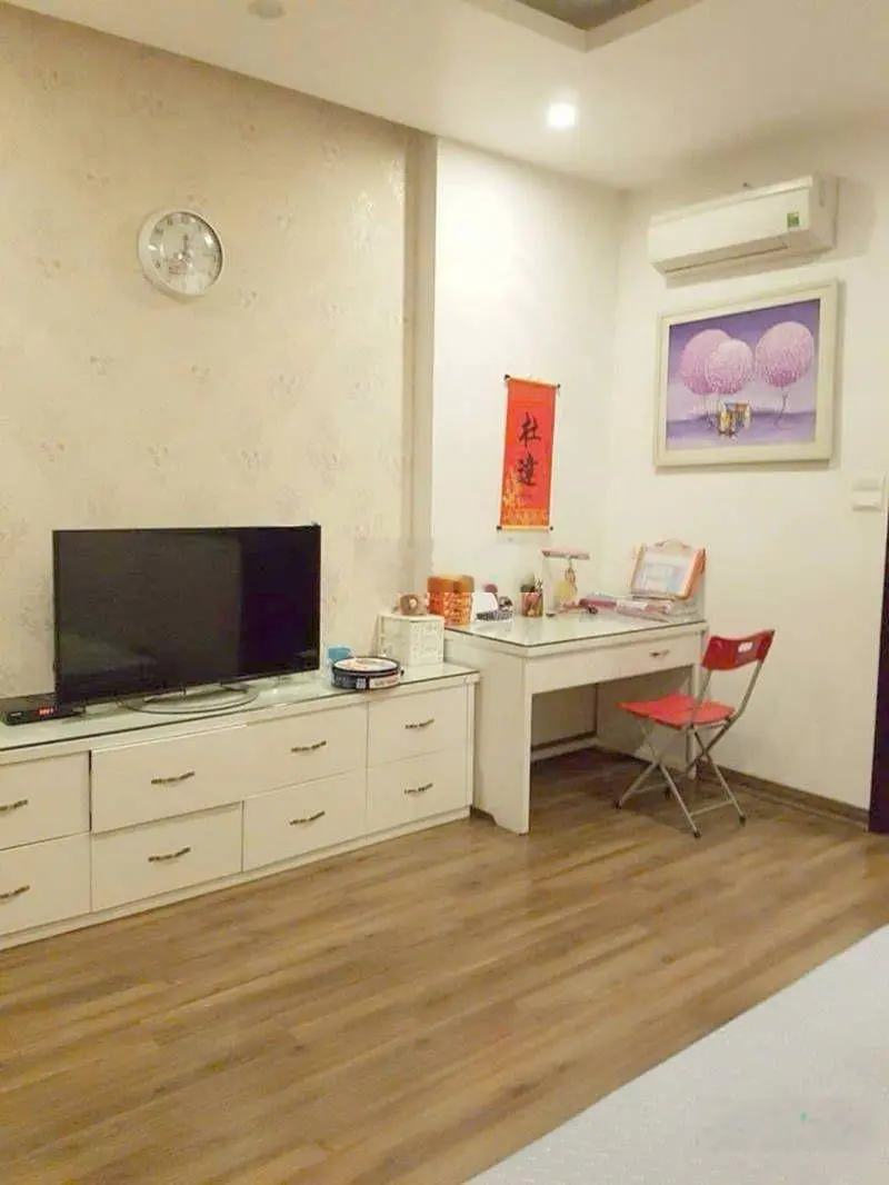 Bán gấp lk 6 tầng Vạn Phúc Hà Đông. Diện tích 47m2 giá: 15,9 tỷ, gọi e.Mừng 0936936683 xem nhà 24/7