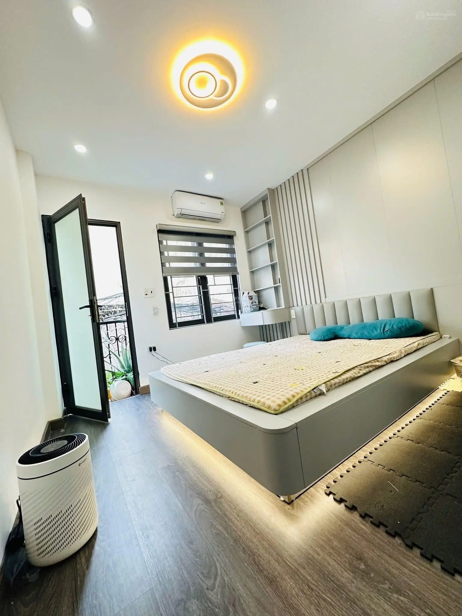 Nhà đẹp 5 ngủ - gần phố cách ô tô 20m DT 38m2 - 5 tầng chỉ 7.2 tỷ