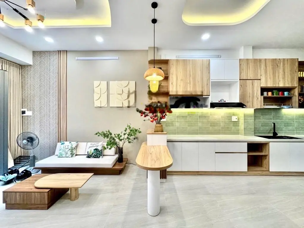Nhà đẹp q4- 3 lầu - 40m2- sát hẻm ôtô-ko qh-chỉ 5 tỷ nhỉnh