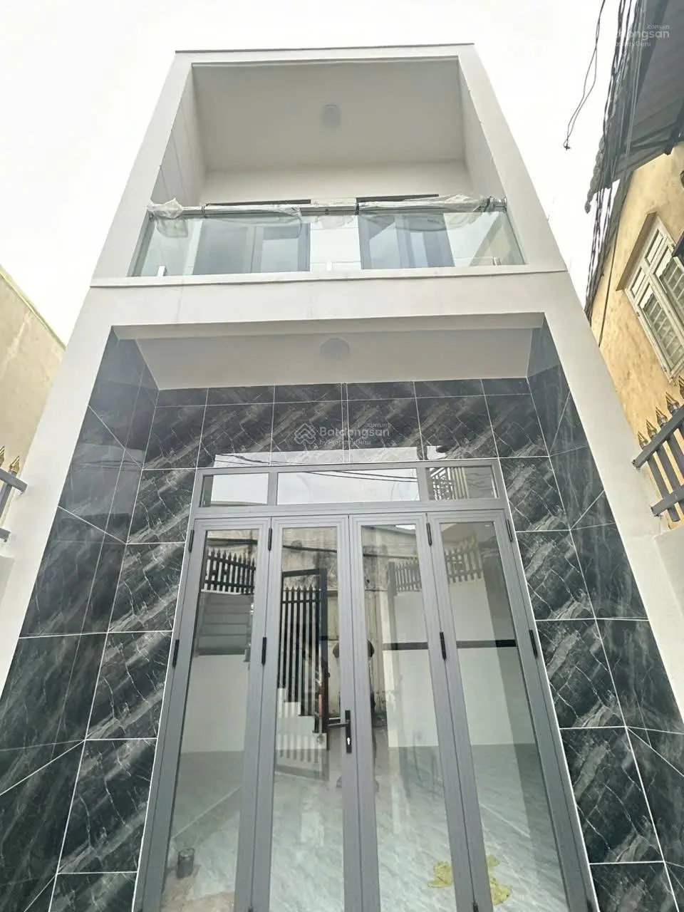 Chủ Gửi Bán Căn Nhà 1T1L Mới Hoàn Thiện Sang Trọng Hiện Đại Giá Rẻ Bất Ngờ Chỉ 2Tỷ1. Đường Xe Hơi