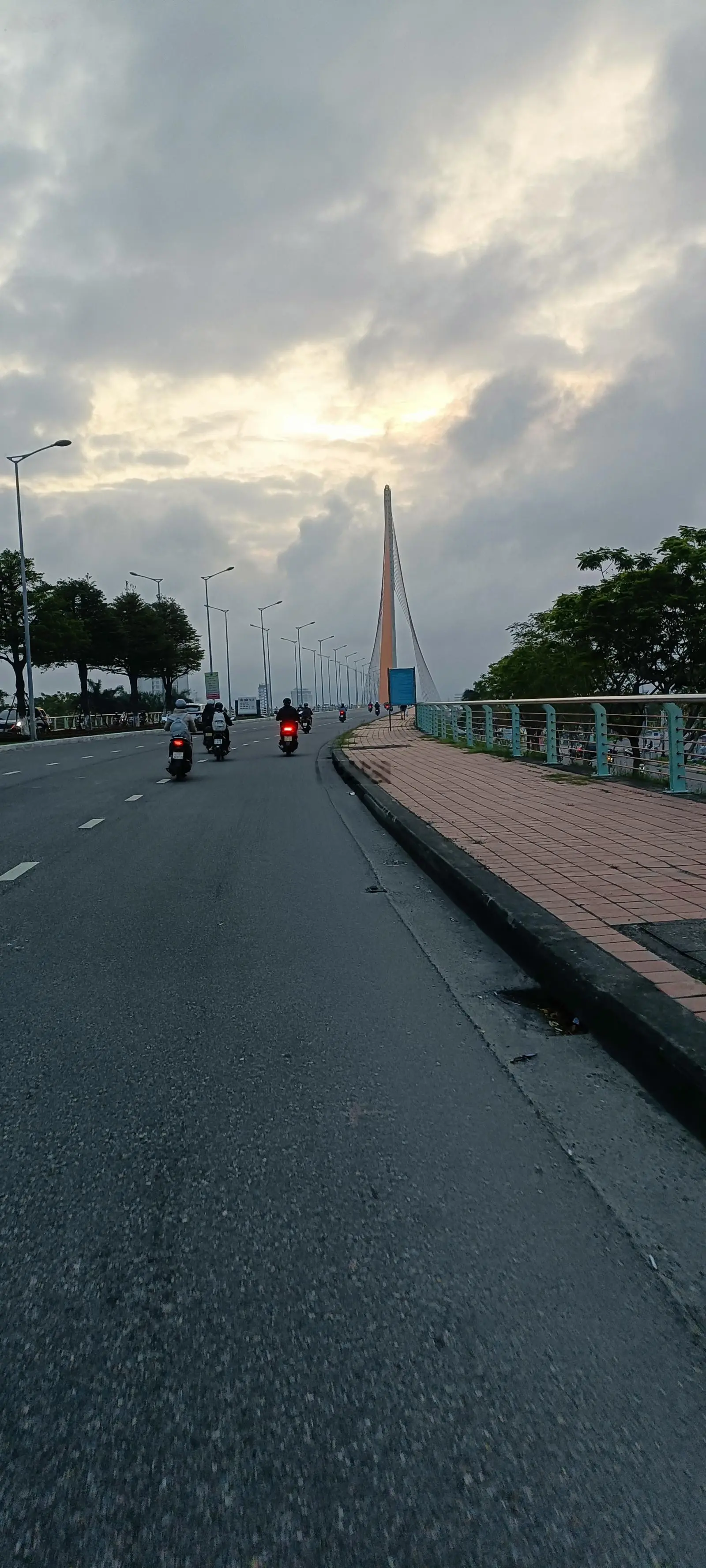 Bán đất tặng nhà khu phó du lịch sông hàn sầm uất