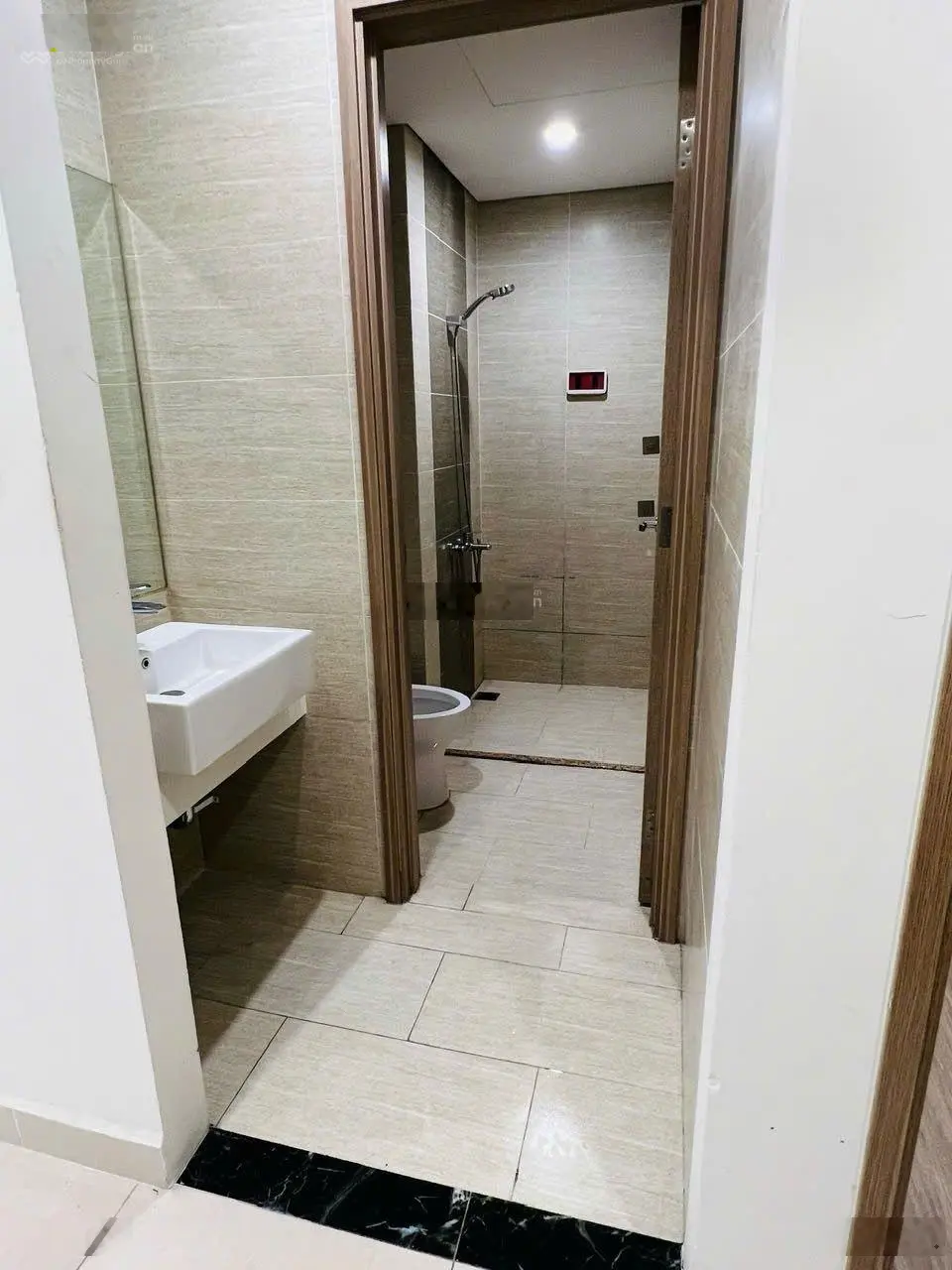 Bán căn 2PN S1 view nội khu 3tỷ4 full nội thất LH 0786 598 ***