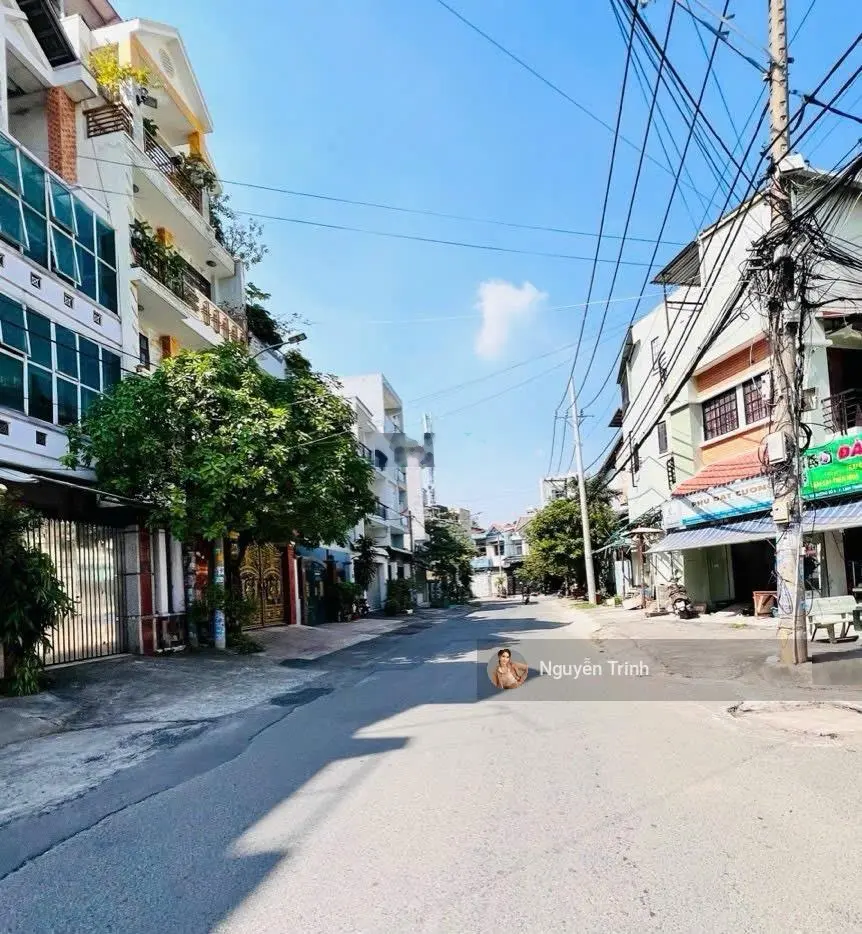 Giảm 2Tỷ Còn TL Thiện Chí.CHDV 3 Lầu đang cho thuê Full dòng tiền gần Đại Học Ngân Hàng, DT 240m2