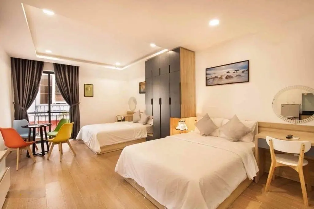 Dưới 10 tỷ lô góc 2 mặt tiền nhà 5 tầng dòng tiền 35tr ngay phố biển Hồ Nghinh