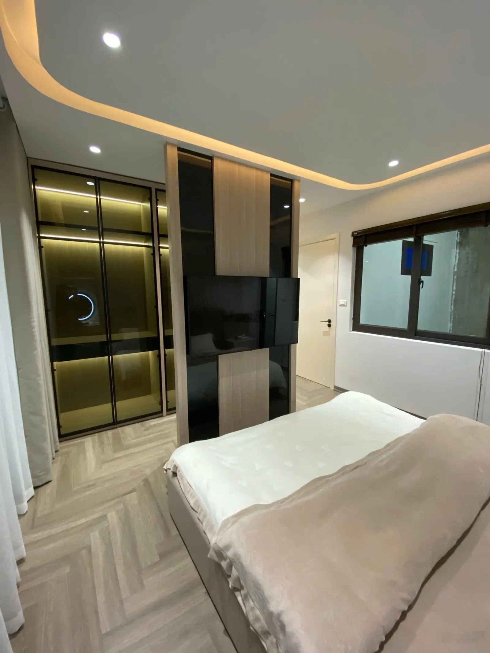 Bán nhà văn quán 34m2, 5 tầng, mt5.9m, full nội thất chuẩn ks 5 sao, ô tô, kinh doanh đẹp