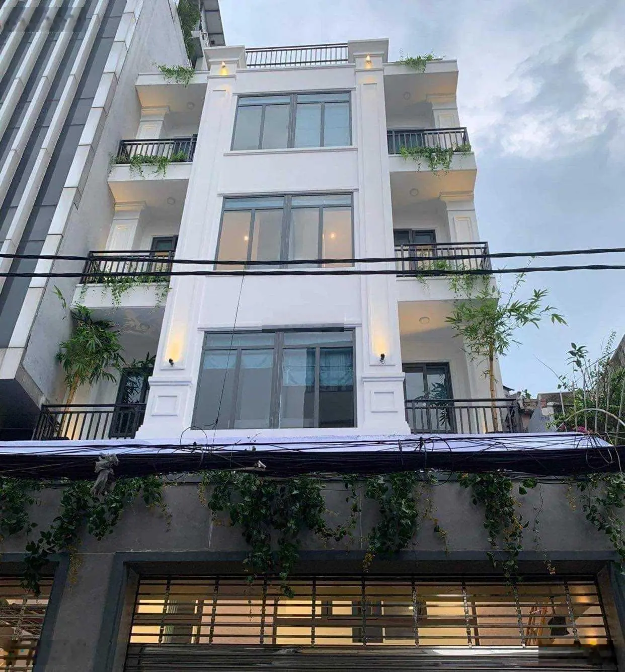 Chính chủ cần bán tòa nhà building mặt tiền Sương Nguyệt Ánh, Bến Thành - 5x18m - giá chỉ 50 tỷ