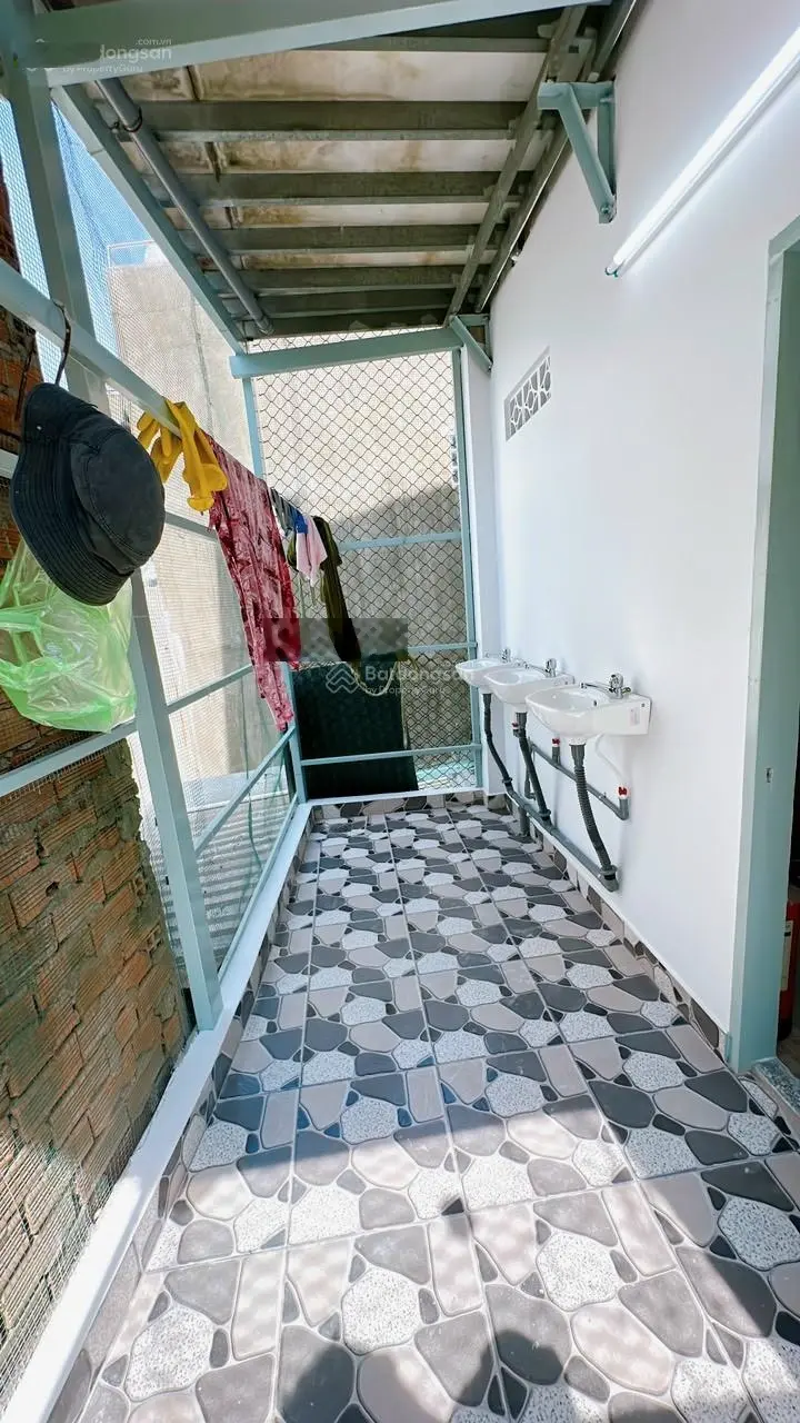 Nhà 90m2 3 lầu thu nhập 50tr tháng Đoàn Văn Bơ P16 Q4