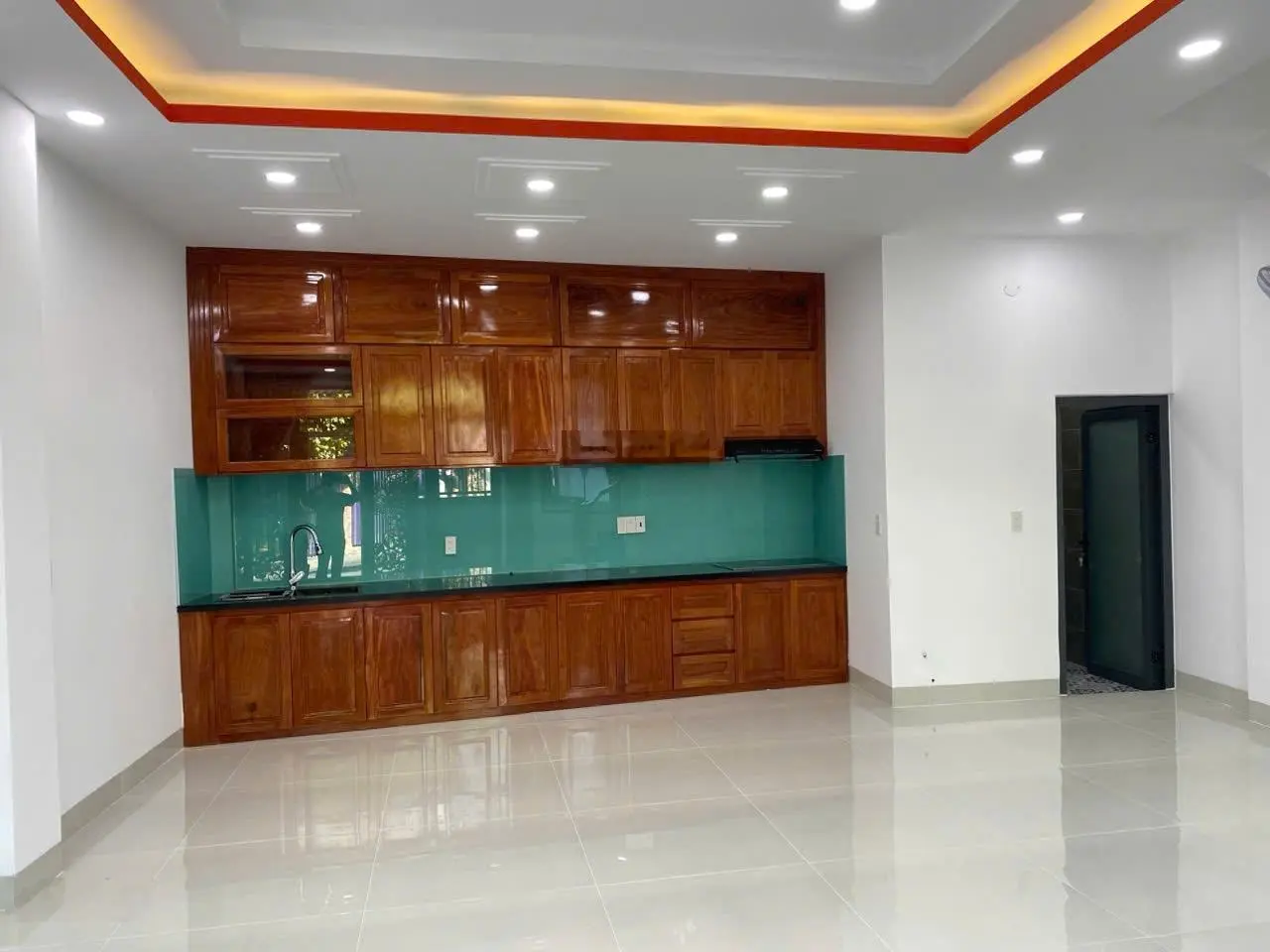 Gởi ae bán gúp 3 căn nhà mới đúc mới tinh mặt tiền đường mai an tiêm phường vĩnh phước hh 70tr/ căn