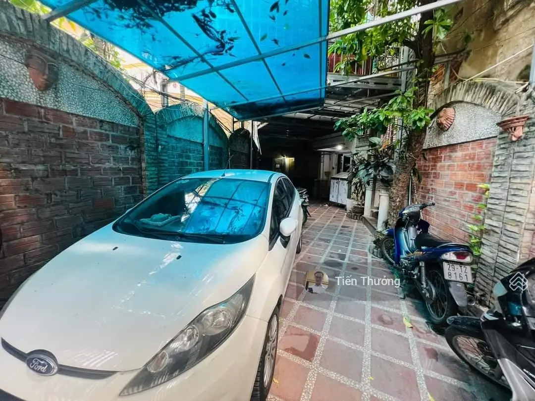 Mặt phố Hoàng Ngân 222m2 x 5 tầng- phường Trung Hòa,quận Cầu Giấy.Giá bán 220 triệu/m2!