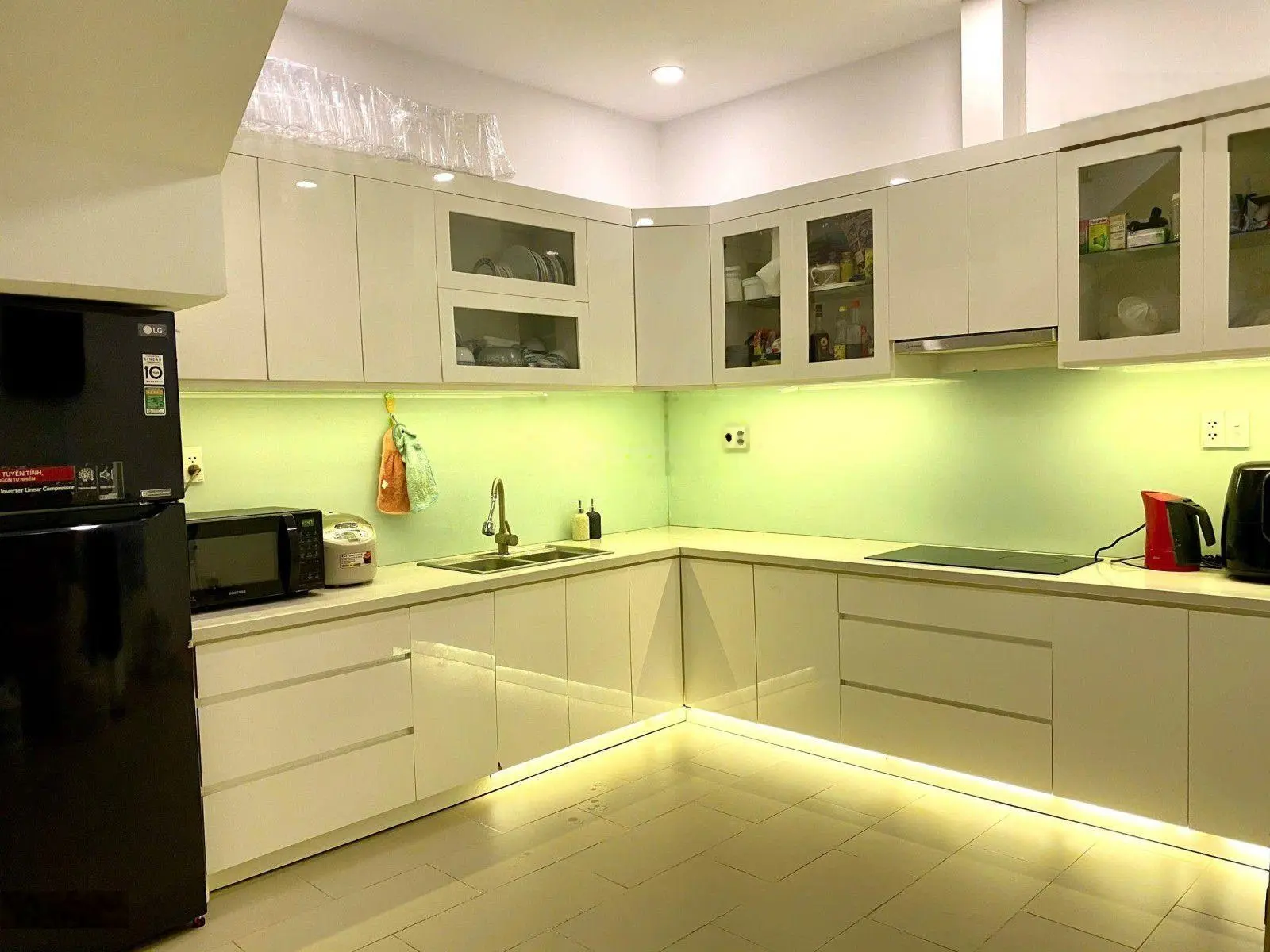 Hiếm! Nhà 6 tầng HXH Lê Văn Sỹ,50m2( 4x13M ),7PN,sổ vuông,hoàn công đầy đủ.Nhỉnh 12 tỷ