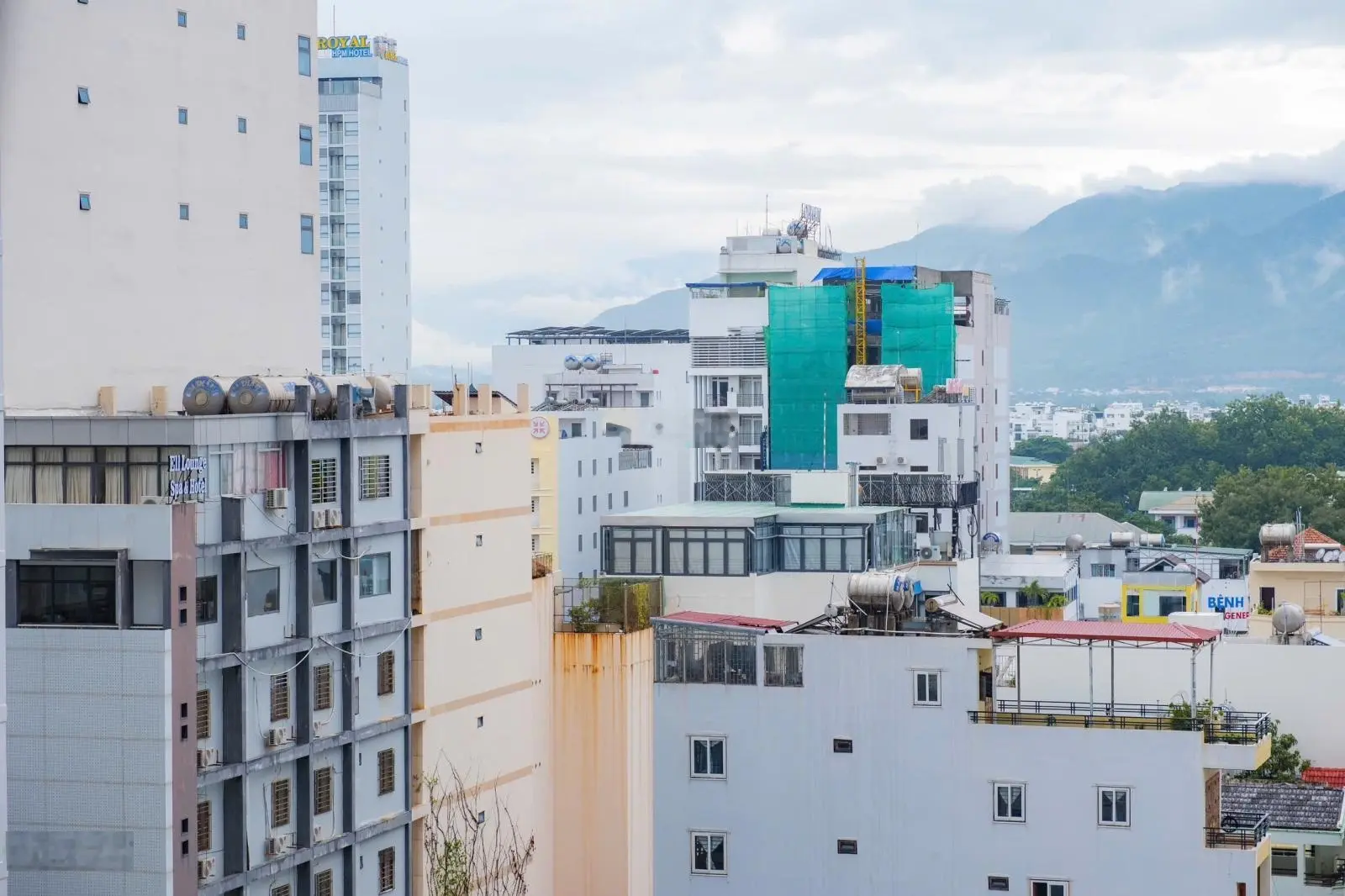 Chỉ duy nhất căn góc view biển studio 43m2 full nội thất giá chỉ 3 tỷ