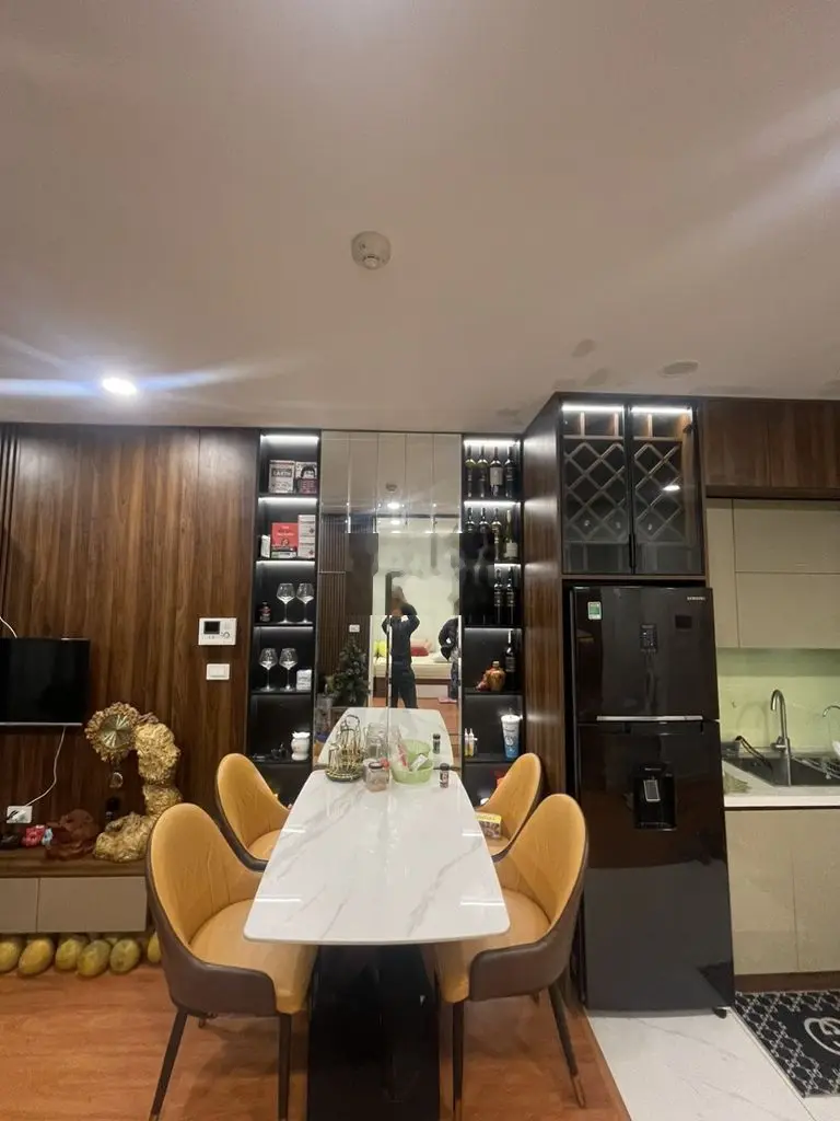 Bán căn hộ 1N+1, tòa I4, full nội thất, giá 2.670 tỷ bao phí