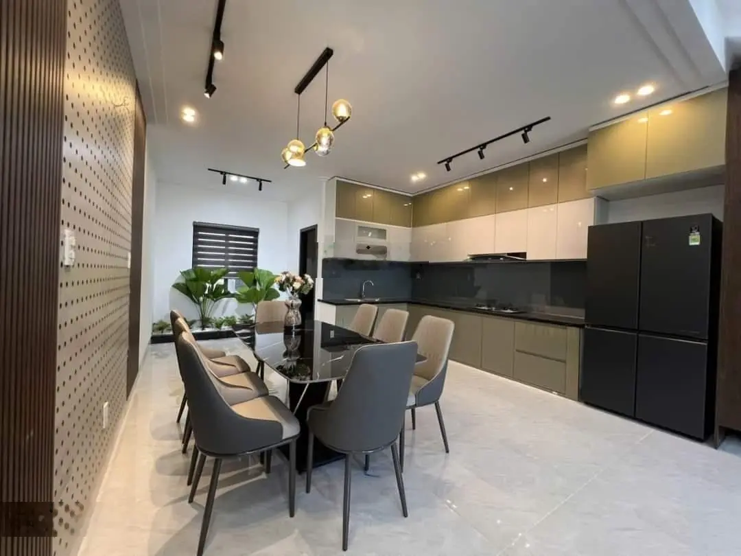 Bán nhà biệt thự 3 mê Tân Cổ Điển sát biển vị trí vip Tốt Động