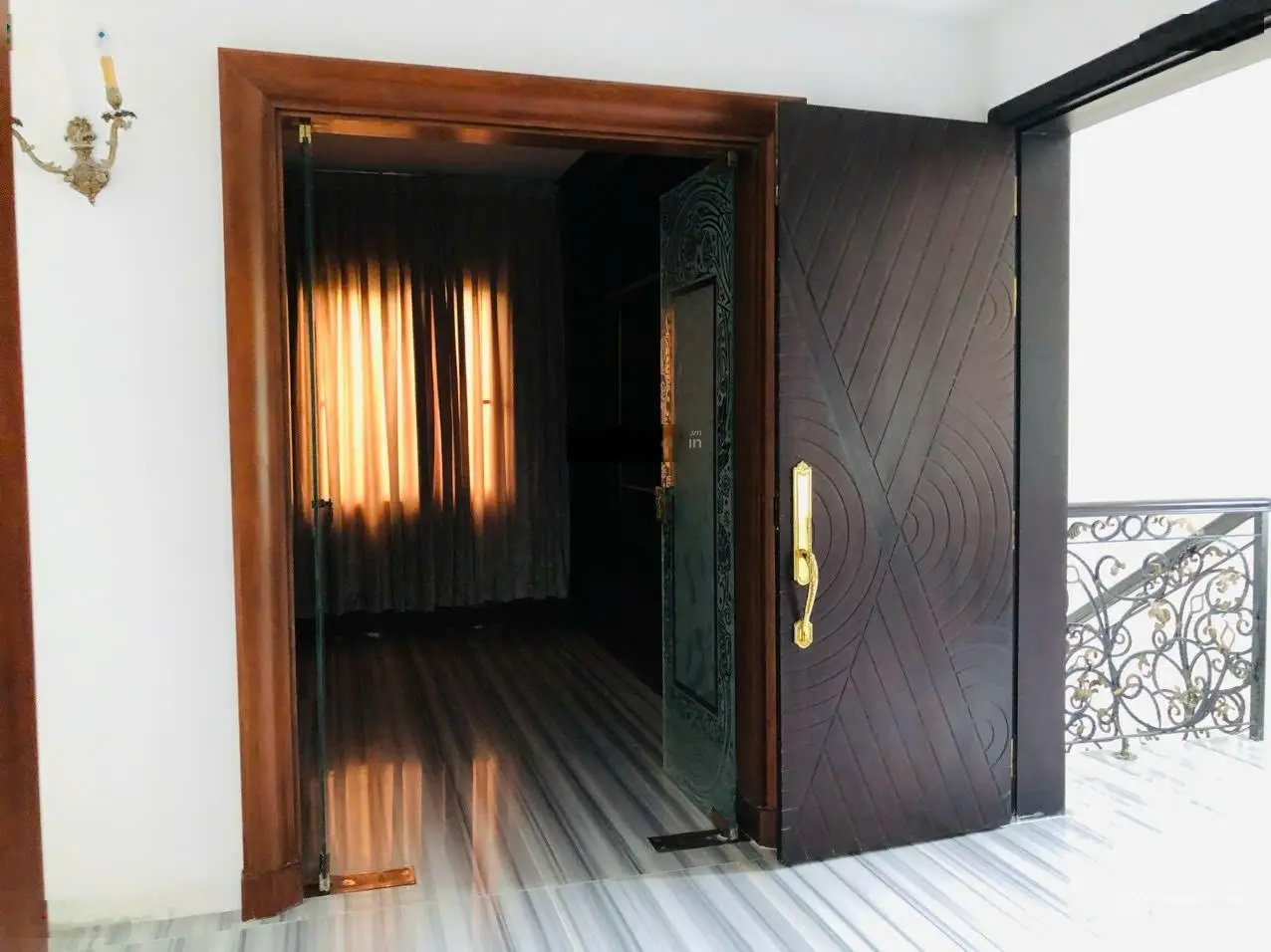 Bán biệt thự 6PN, 6WC tại Nguyễn Hoàng, An Phú, Q2, HCM giá cực rẻ 37 tỷ -0937221439
