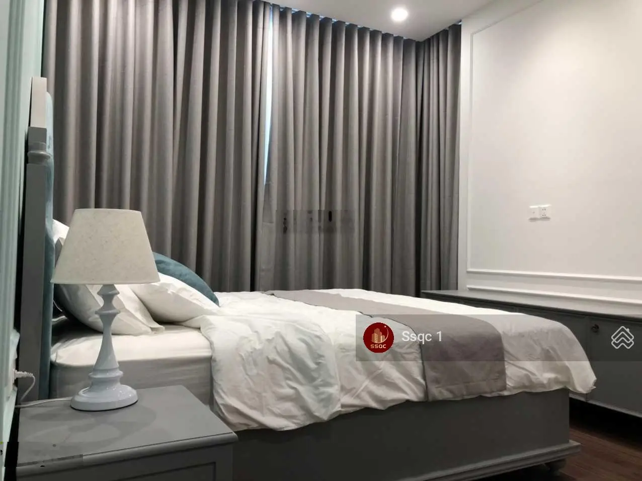 SSQC - tung list siêu phẩm căn 2PN bán giá cực tốt , nội thất chuẩn xịn mới 100% tại Empire City
