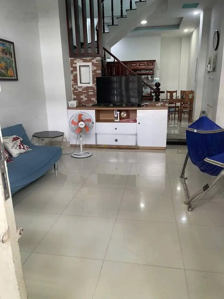 Nhà 3 LẦU ĐƯỜNG XE TẢI-NGAY CHỢ LONG TRƯỜNG, QUẬN 9- Gía chỉ 4,4 tỷ thương lượng