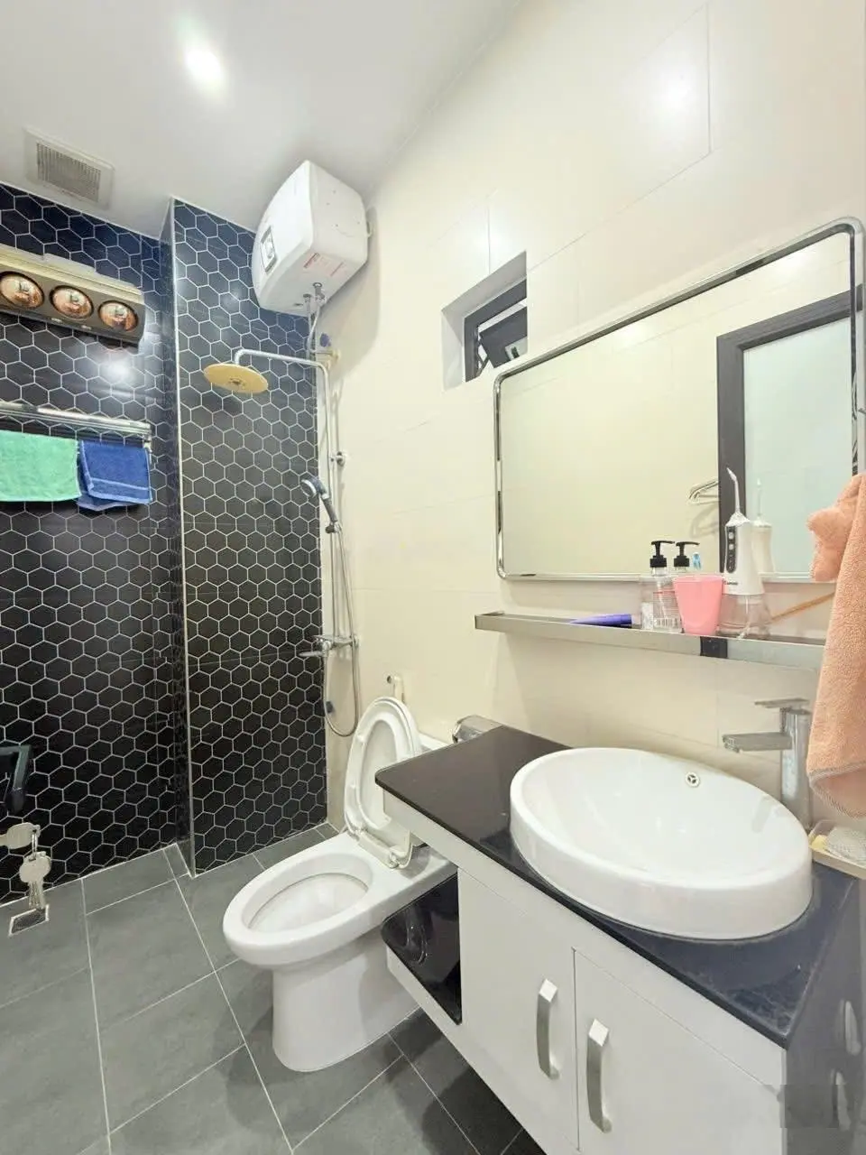 Nhà phân lô đường 15m khu Lê Hồng Phong, Hải An, Hải Phòng. Phù hợp làm văn phòng, công ty