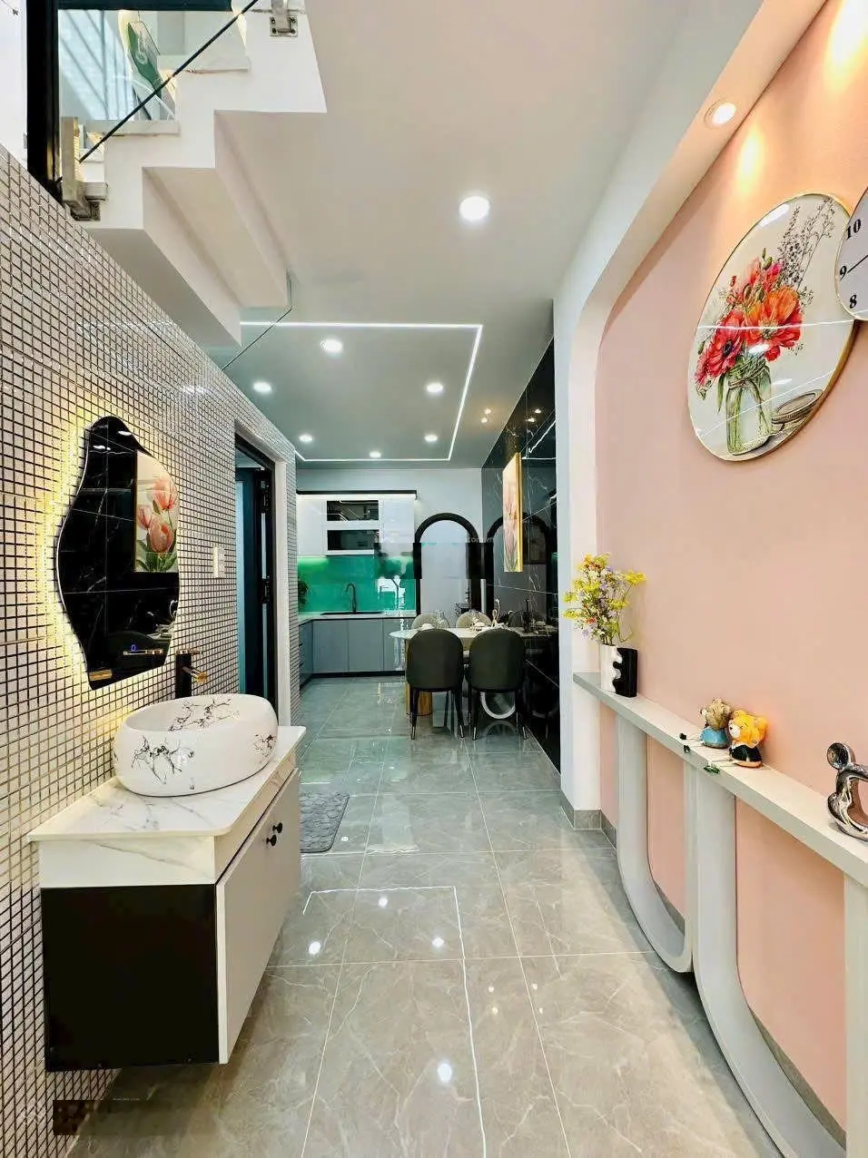 Bán nhà Phạm Văn Bạch, Tân Bình, 51.2m2 (3.2x16m), gần chợ, sân bay, SHR, HXH, Thái 0947489255