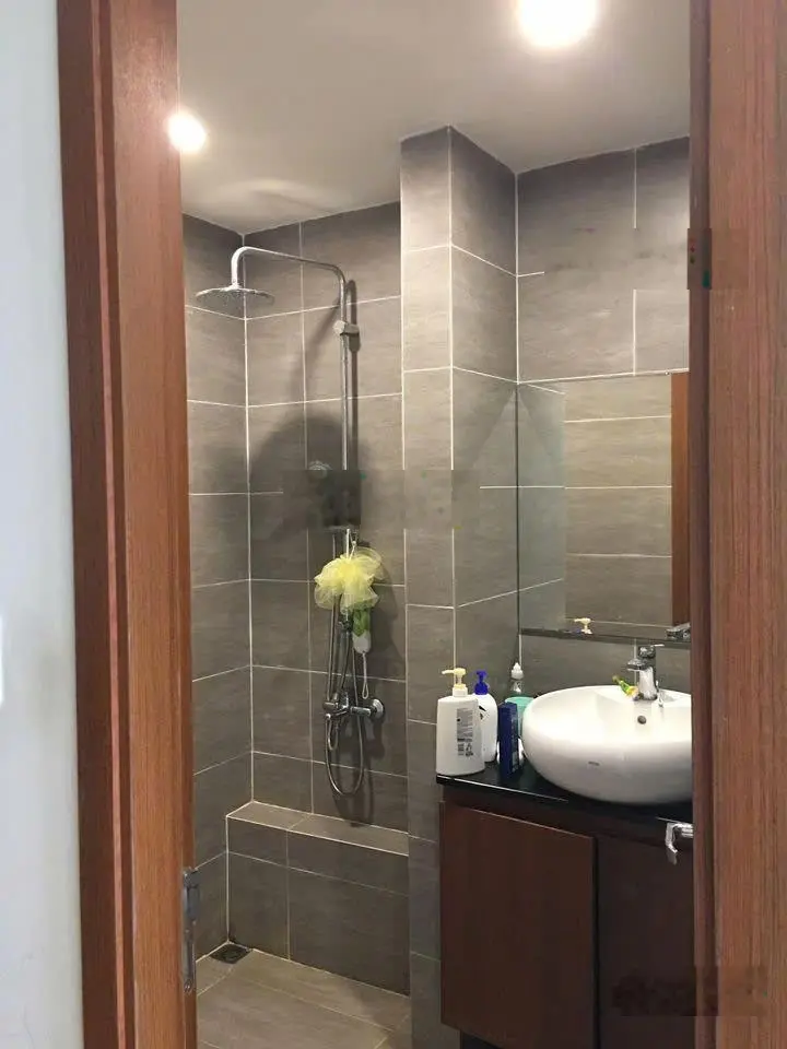 Chính chủ bán căn hộ Krista 3PN, 2WC, 102 m2, full NT, sổ hồng, view sông, 4,9 tỷ TL