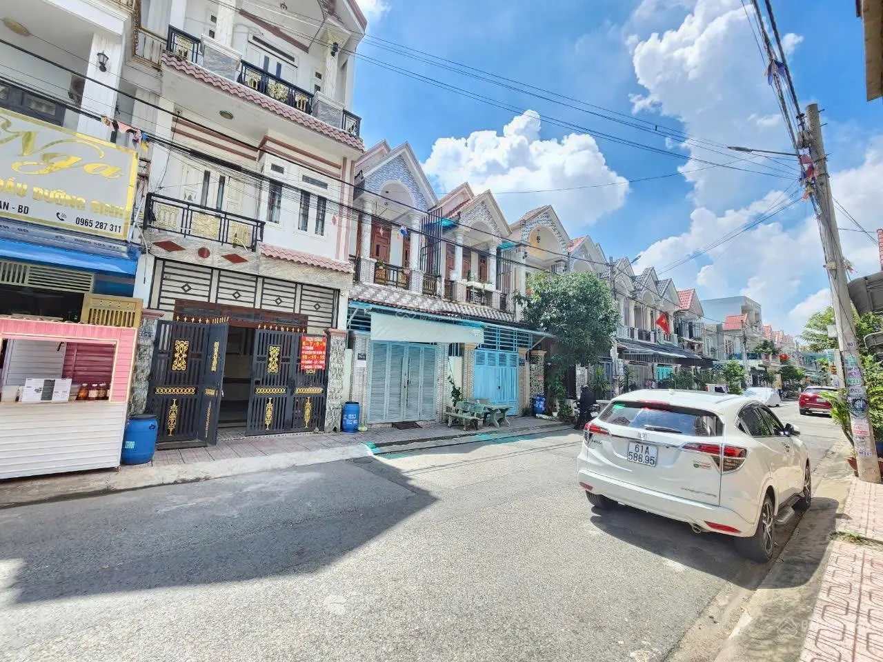 Chính chủ cần bán nhà sổ riêng đường nhựa 7m vỉa hè cây xanh thông thoáng