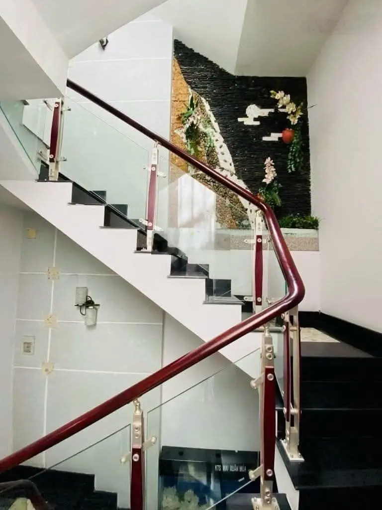 Nhà đẹp 3 tầng-58M2 -ngang 4,2- full nội thất xe hơi tới nhà Huỳnh Tấn Phát nhỉnh 7 tỉ