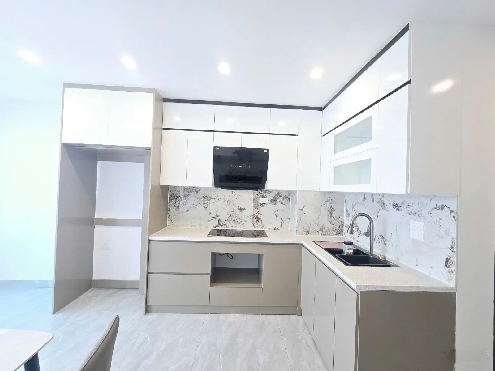 Siêu phẩm ngọc thuỵ vip - khu quân đội - full nội thất nhập khẩu - nhà mới koong -8,8 tỷ - ơ sướng