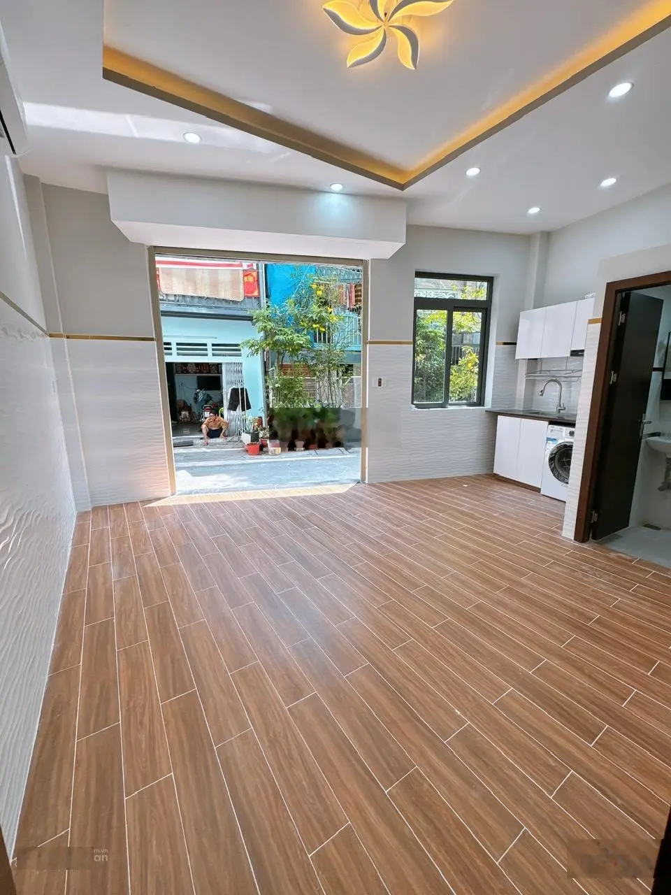 Bán nhà riêng giá siêu hời tại Hàn Hải Nguyên, 8,9 tỷ, 56m2, 7PN, 7WC, 4 tầng, Q11, HCM