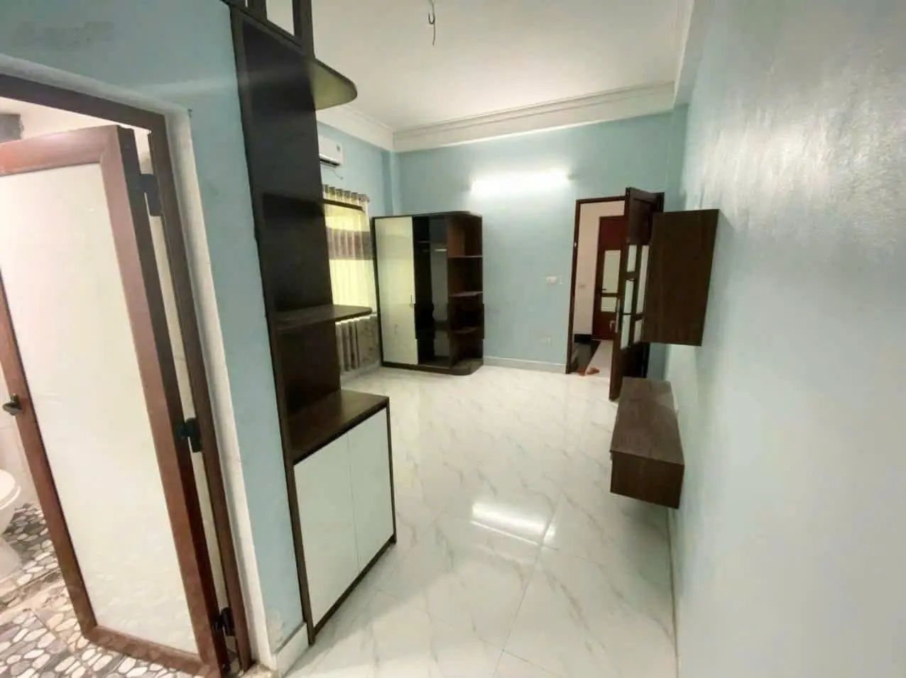 Bán nhà 4 tầng + 1 tum đang khai thác cho thuê ổn định làng Phú Đô