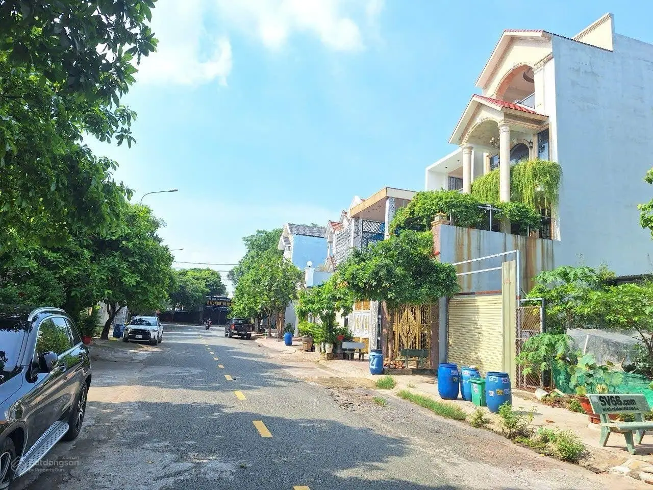 Nhà 1 trệt 3 lầu mặt tiền khu trung tâm hành chính, P. Dĩ An, Tp. Dĩ An